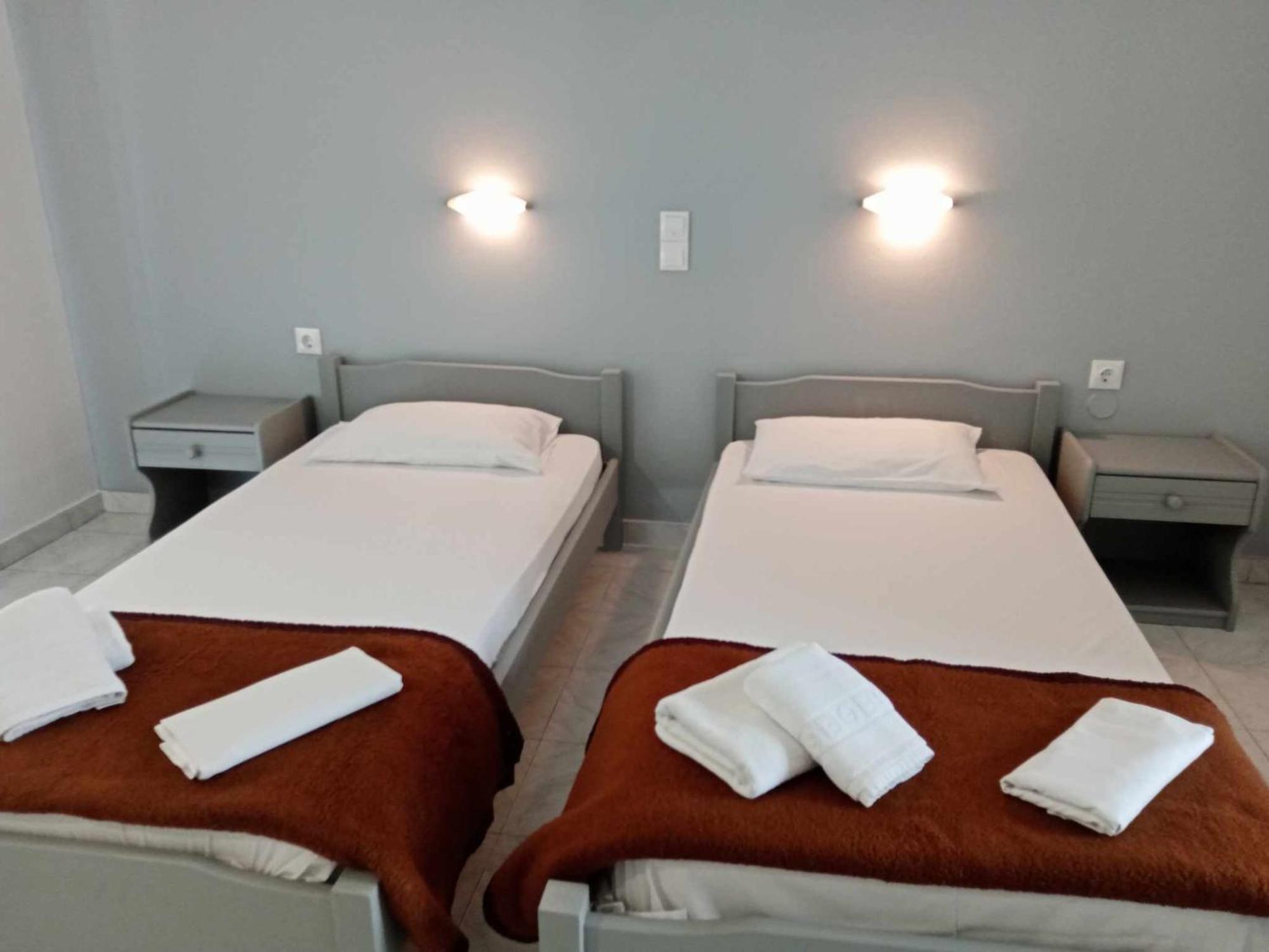 Dennis Apartments Kalamákion Zewnętrze zdjęcie