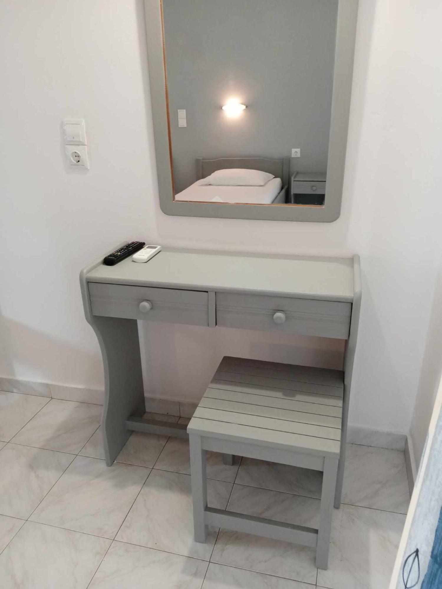Dennis Apartments Kalamákion Zewnętrze zdjęcie